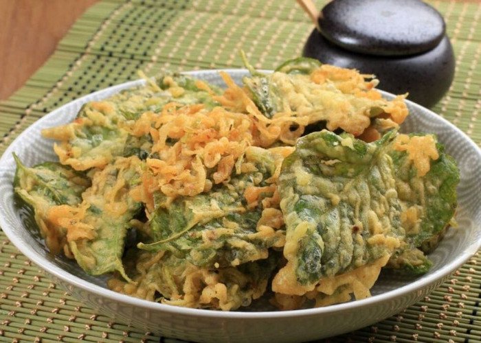 Bayam Crispy:
