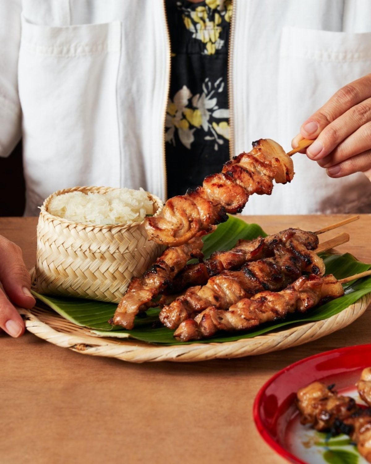 https://www.idntimes.com/food/dining-guide/5-trivia-moo-ping-satai-ala-thailand-c1c2-01-c5lpk-xwgpy2