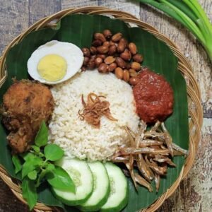 Resep Mudah Membuat Nasi Lemak Autentik Lezat di Rumah: 